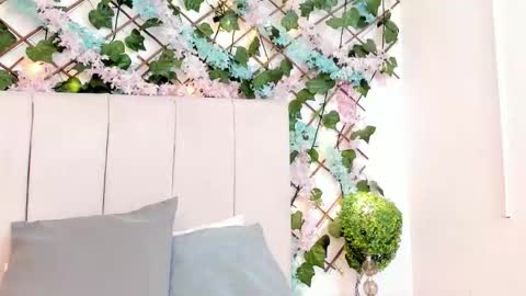 Snapshot of lexi_bloom chatting on December 2025 11:06:01 AM Gabrielle online show from December 2025 11:06:01 AM