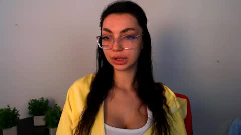 Alexia online show from May 2026 11:48:02 AM