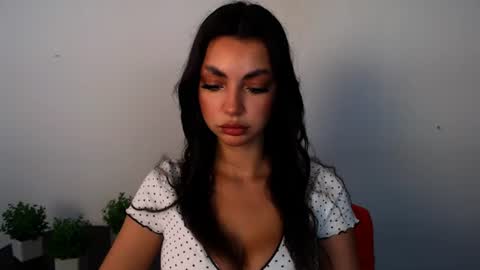 Alexia online show from June 2026 12:22:01 PM