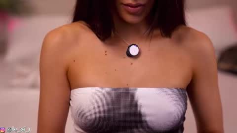 Lexi Reed online show from October 2025 02:18:02 PM