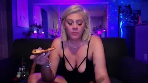 Snapshot of lexi_shocker chatting on February 2026 06:19:02 AM Lexi online show from February 2026 06:19:02 AM