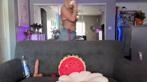 Lexi online show from June 2026 08:02:01 PM