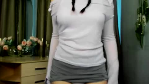 Vicki online show from March 2026 02:25:02 PM