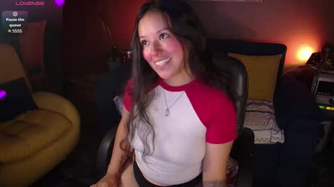 Lexie Thompson   8pm  0000am -5 online show from March 2026 03:12:01 AM