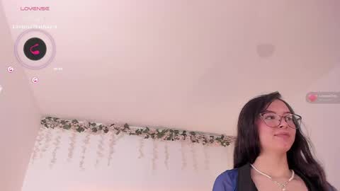 Snapshot of lexie_collins chatting on April 2026 06:10:01 PM lexie_collins online show from April 2026 06:10:01 PM