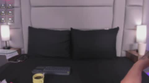lexiee__ online show from May 2026 11:37:01 AM