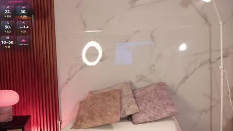 Lexie  online show from December 2025 11:50:02 AM