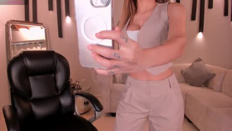 Lexie  online show from January 2025 08:26:02 PM