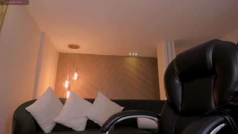 Lexie  online show from January 2025 03:49:01 PM