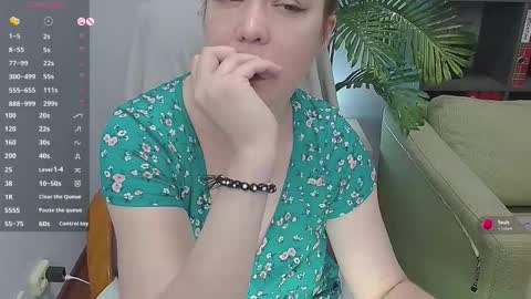 Lexi online show from November 2025 04:29:01 PM