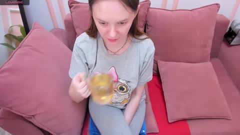 Snapshot of lexihoward chatting on October 2025 06:33:01 AM Lexi online show from October 2025 06:33:01 AM