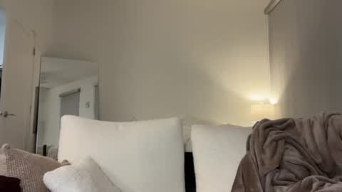 Snapshot of lexii_23 chatting on November 2025 07:32:01 AM Sexy Lexi online show from November 2025 07:32:01 AM