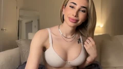 Snapshot of lexii_23 chatting on November 2025 07:30:02 AM Sexy Lexi online show from November 2025 07:30:02 AM