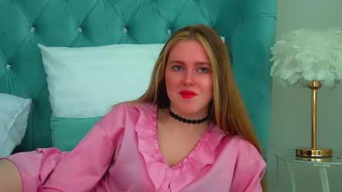 Lexi online show from March 2026 06:32:01 AM