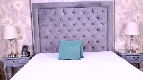 Lexi Riley online show from December 2025 06:12:02 AM