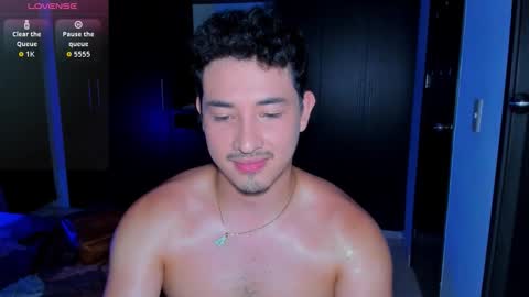 Snapshot of lexmiller18 chatting on November 2025 04:23:01 AM lexmiller18 online show from November 2025 04:23:01 AM