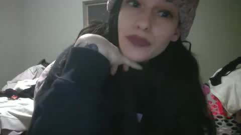 Snapshot of lexxisavagexxx chatting on January 2025 06:43:02 AM LexxiSavage online show from January 2025 06:43:02 AM