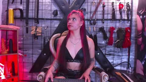 Snapshot of lexxy_luu chatting on September 2025 12:06:01 PM alexia and luu online show from September 2025 12:06:01 PM