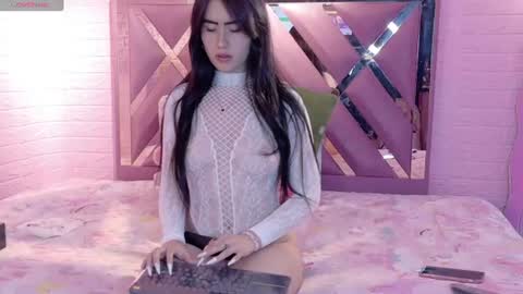 Snapshot of lexy_cute1 chatting on June 2026 03:52:02 AM LEXY online show from June 2026 03:52:02 AM