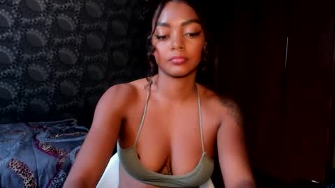 Snapshot of lexy_squirt_queen chatting on October 2025 01:00:01 PM LEXY - Independent account online show from October 2025 01:00:01 PM