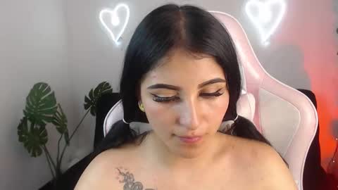 Snapshot of lexy_storm_18 chatting on October 2025 09:05:02 PM lexy_storm_18 online show from October 2025 09:05:02 PM