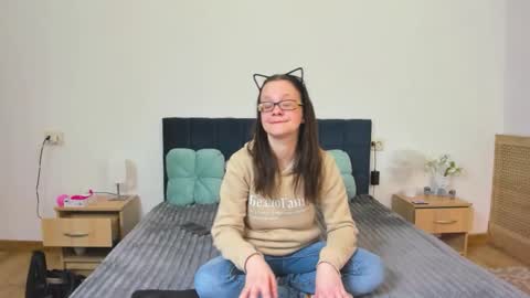 lexyfuun online show from November 2025 08:20:01 PM