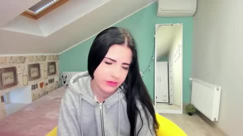 lexyswett online show from December 2024 10:11:02 AM