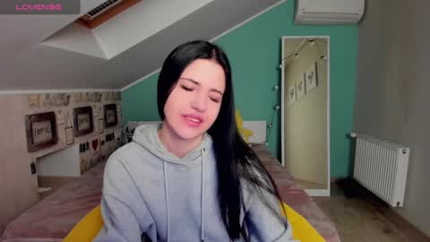 lexyswett online show from February 2025 07:56:01 PM