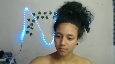Snapshot of ley_blus1 chatting on January 2025 07:25:01 AM lolita online show from January 2025 07:25:01 AM
