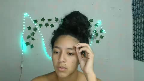 Snapshot of ley_blus1 chatting on January 2025 09:24:01 AM lolita online show from January 2025 09:24:01 AM