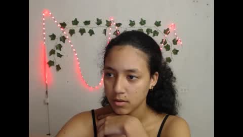 Snapshot of ley_blus1 chatting on January 2025 08:29:01 PM lolita online show from January 2025 08:29:01 PM