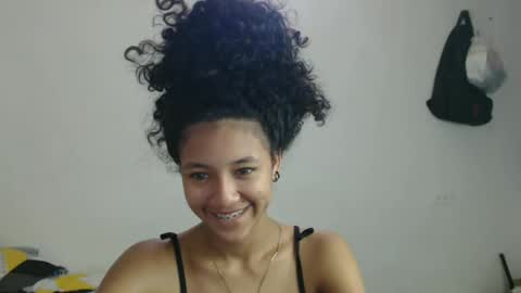 Snapshot of ley_blus1 chatting on February 2025 01:42:01 PM lolita online show from February 2025 01:42:01 PM