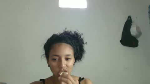 Snapshot of ley_blus1 chatting on February 2025 08:51:02 PM lolita online show from February 2025 08:51:02 PM