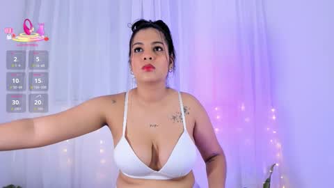 Snapshot of leyacopper chatting on November 2025 11:14:01 PM Leya online show from November 2025 11:14:01 PM