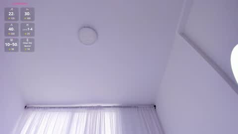 Snapshot of leyacopper chatting on November 2025 08:52:01 PM Leya online show from November 2025 08:52:01 PM