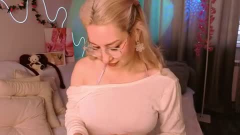Snapshot of leyalayla chatting on July 2026 03:13:01 AM Lily online show from July 2026 03:13:01 AM