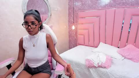 Leyla online show from December 2024 03:24:02 PM