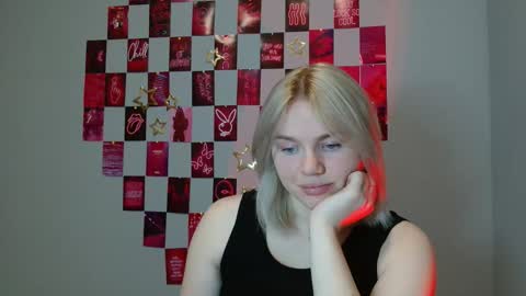 Snapshot of leyla_le chatting on November 2025 07:08:02 AM Leyla online show from November 2025 07:08:02 AM