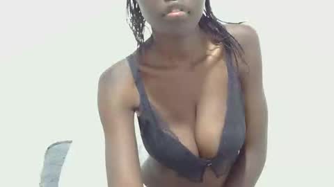 laylani69 online show from May 2026 04:07:02 AM
