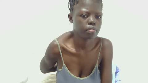 laylani69 online show from May 2026 06:48:01 PM