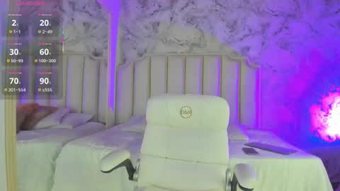 Leyla online show from April 2026 11:27:02 AM