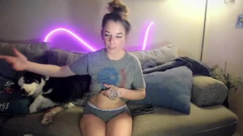 Hornystonerchick online show from December 2024 04:26:01 AM