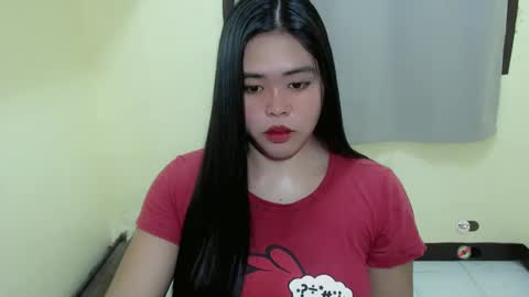 Snapshot of lhara_cumming chatting on February 2025 01:13:02 AM LHARA online show from February 2025 01:13:02 AM