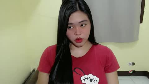 Snapshot of lhara_cumming chatting on February 2025 11:59:02 PM LHARA online show from February 2025 11:59:02 PM