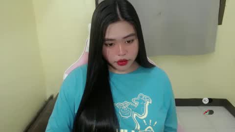 Snapshot of lhara_cumming chatting on March 2025 01:36:02 AM LHARA online show from March 2025 01:36:02 AM