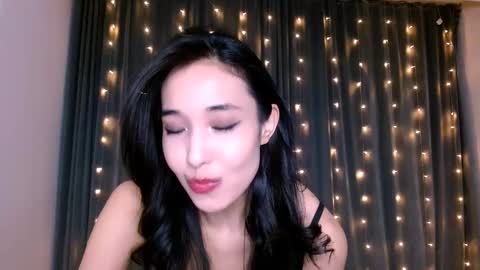 Snapshot of li_noen chatting on March 2025 11:03:02 PM Li online show from March 2025 11:03:02 PM