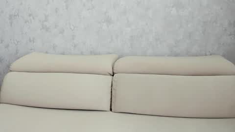 Snapshot of lia1243756 chatting on February 2026 05:37:01 AM LEANNAA online show from February 2026 05:37:01 AM