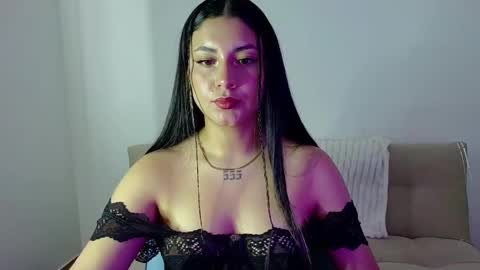 Lia  online show from May 2026 07:01:02 PM