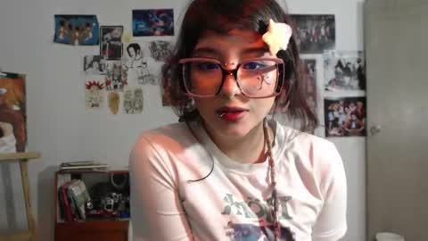 Lia online show from April 2026 11:21:01 PM