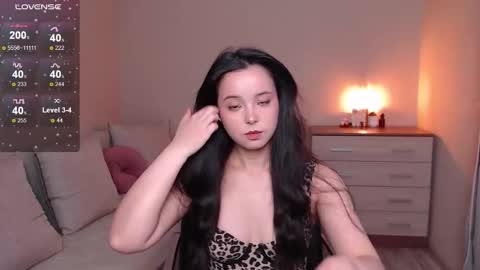 L I A online show from October 2025 02:27:02 PM